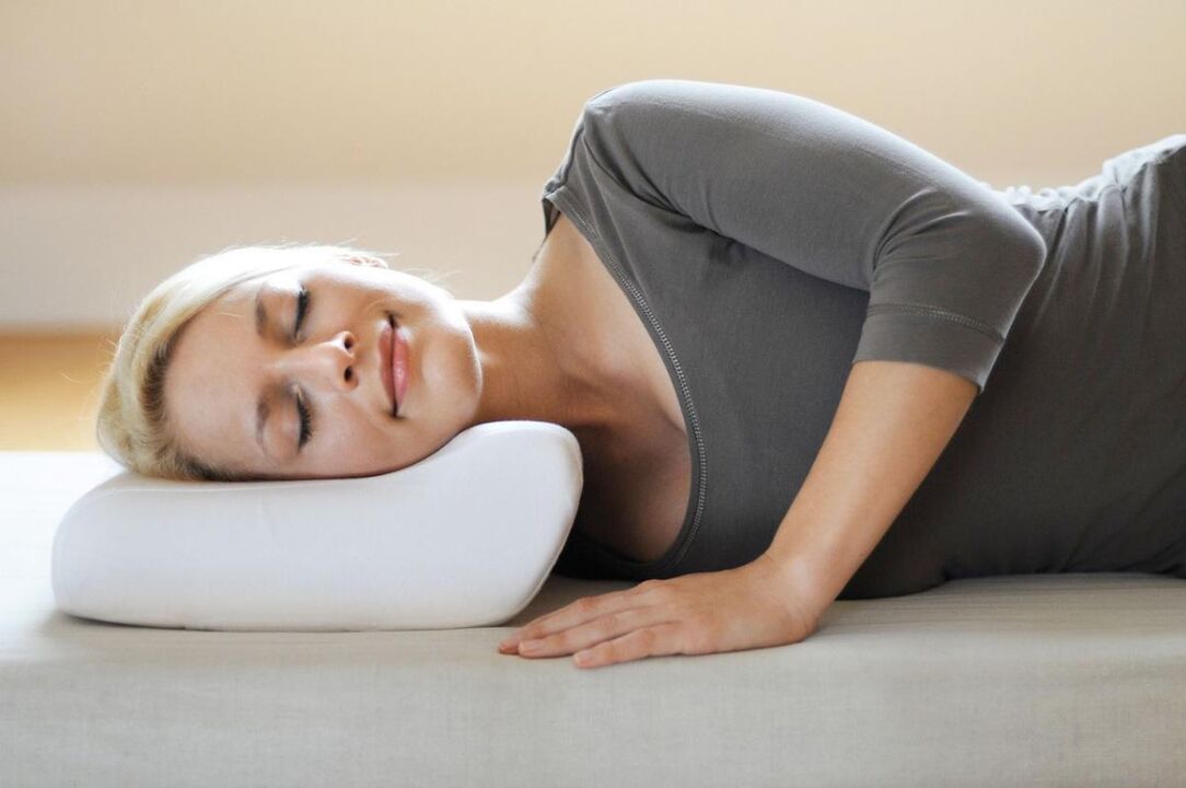 Sleeping on orthopedic pillows accelerates the healing of patients with osteochondrosis