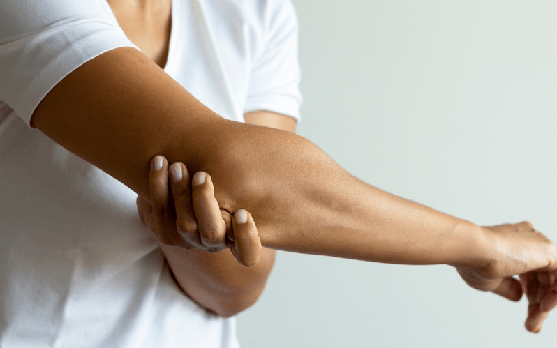 visible symptoms of arthrosis of the hands