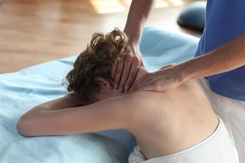 Massage with osteochondrosis of the cervical